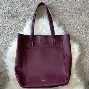 La Diva Maroon Leather Tote EUC